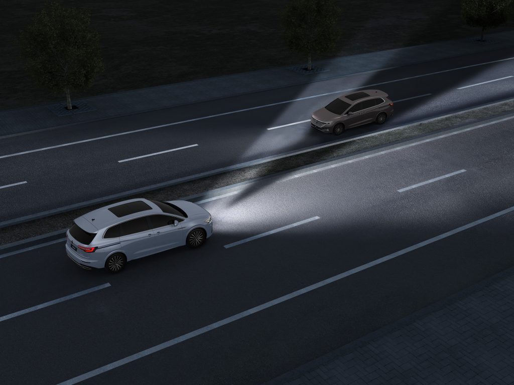 Hệ thống đèn IQ.Light Volkswagen Viloran