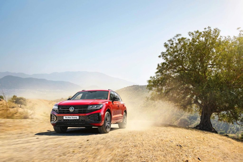 Volkswagen Touareg 2025: Giá xe, C.trình khuyến mãi, thông số kỹ thuật 9 Tiện nghi & Trang bị công nghệ